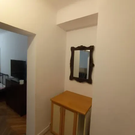 Na Na Ulicy Andersa 26 *